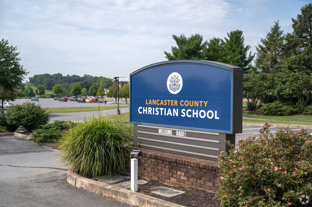 A private school excels by selecting Intulse for VoIP and Unified Communications. An image of Lancaster County Christian School sign.
